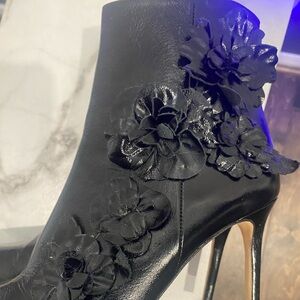 ZARA -Women’s Ankle Leather Bootie - Sz 10- NO 📦